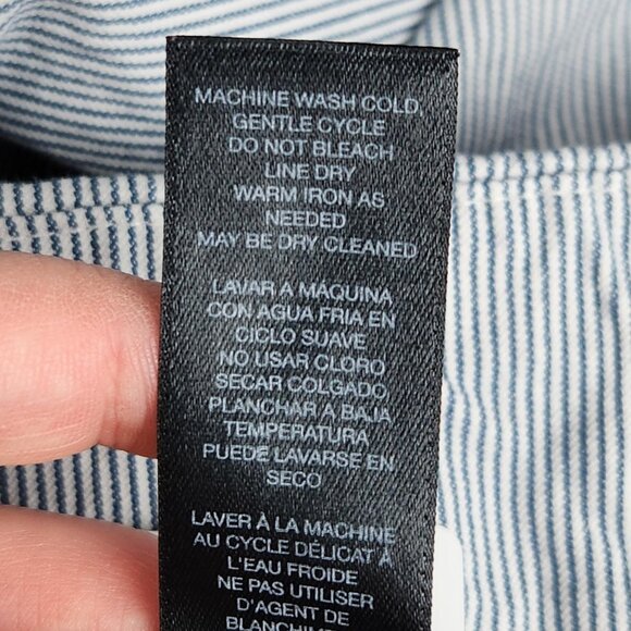 Chicos Pants Womens 3 Blue XL Pinstripe Stretch Crop Capri Pull On So Slimming - Picture 14 of 14